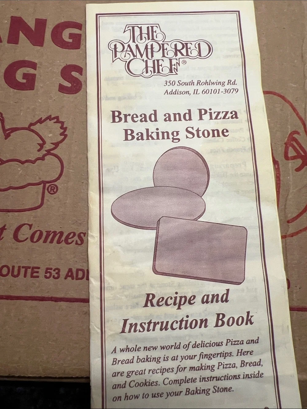 The Pampered Chef Rectangle Bread & Pizza Baking Stone - Pre-seasoned. Exc cond